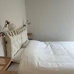 Lumineux Et Chaleureux Avec Piscine Estivale Σπίτι διακοπών