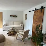 Lumineux Et Chaleureux Avec Piscine Estivale Σπίτι διακοπών Ramillies