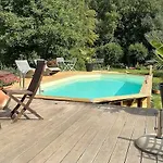 Σπίτι διακοπών Lumineux Et Chaleureux Avec Piscine Estivale Ramillies