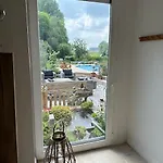 Lumineux Et Chaleureux Avec Piscine Estivale *