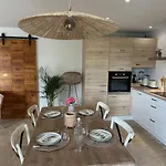 Σπίτι διακοπών Lumineux Et Chaleureux Avec Piscine Estivale Ramillies