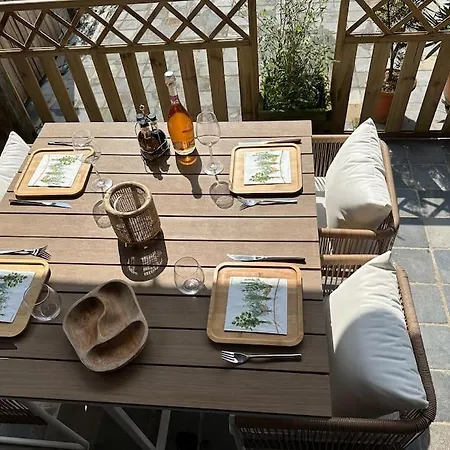 Lumineux Et Chaleureux Avec Piscine Estivale *