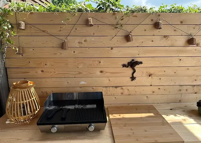 Lumineux Et Chaleureux Avec Piscine Estivale *