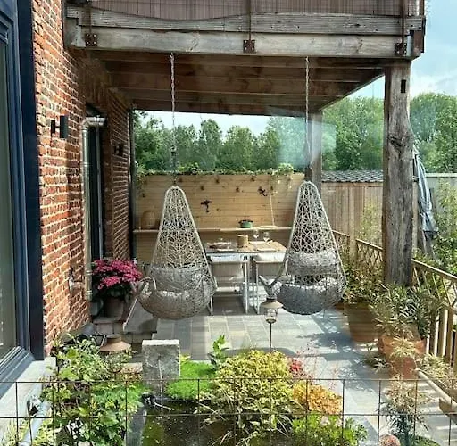 Lumineux Et Chaleureux Avec Piscine Estivale Tatil Evi Ramillies